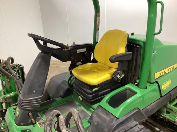 Image of John Deere 6700A equipment image 4