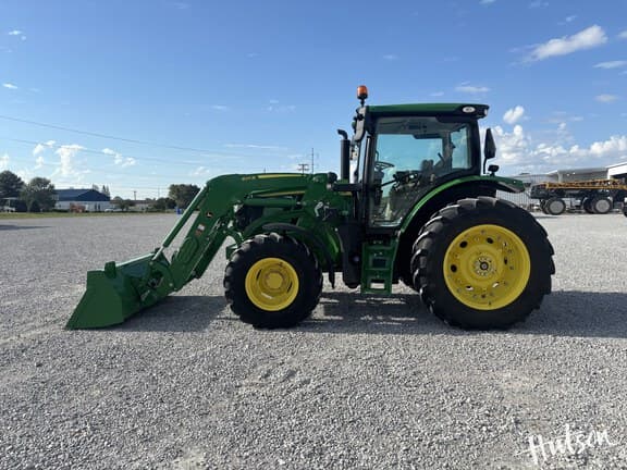 Image of John Deere 6R 110 equipment image 4