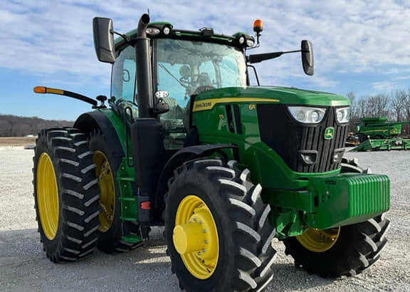 Image of John Deere 6R 175 equipment image 4