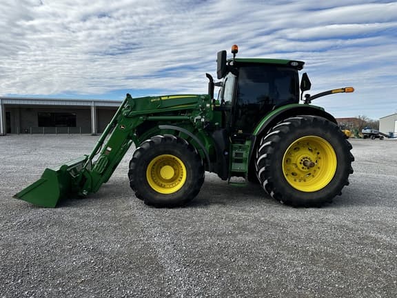 Image of John Deere 6R 215 equipment image 2