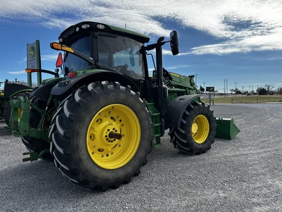 Image of John Deere 6R 215 equipment image 4
