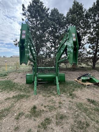 Image of John Deere 700M equipment image 1