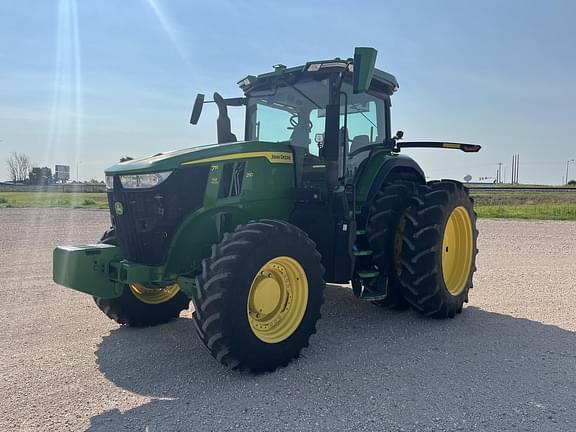 Image of John Deere 7R 210 Primary image