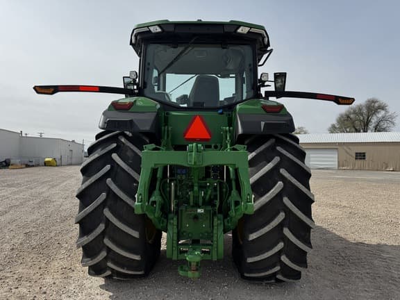 Image of John Deere 7R 210 equipment image 3