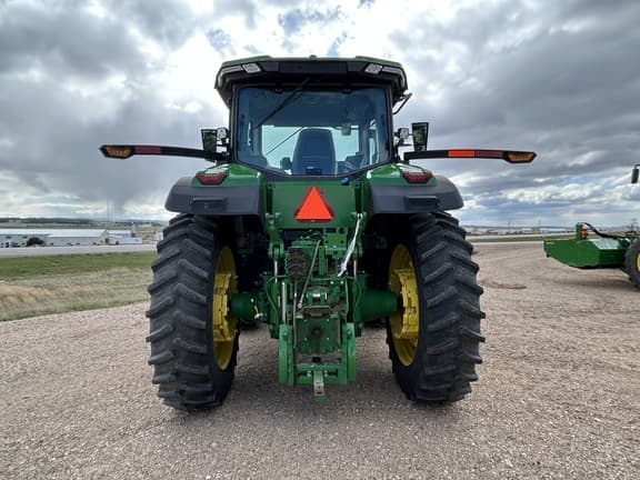Image of John Deere 7R 210 equipment image 4