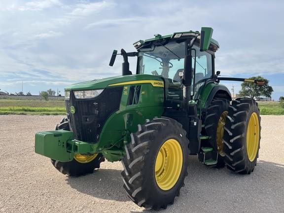 Image of John Deere 7R 210 Primary image