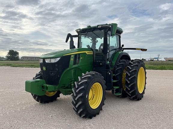 Image of John Deere 7R 210 Primary image