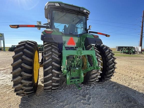 Image of John Deere 7R 210 equipment image 3