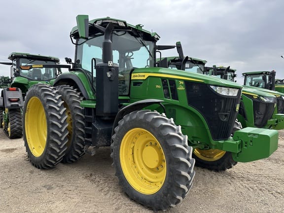 2022 John Deere 7R 250 Equipment Image0