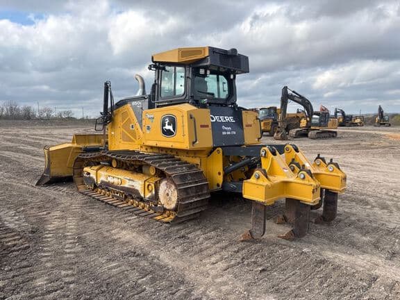 Image of John Deere 850L equipment image 2