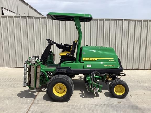 Image of John Deere 8700A Primary image