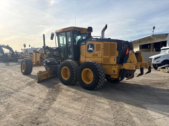 Image of John Deere 872G equipment image 2
