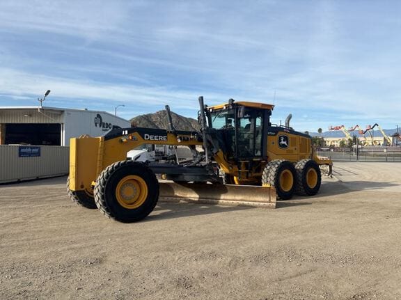 2022 John Deere 872G Equipment Image0