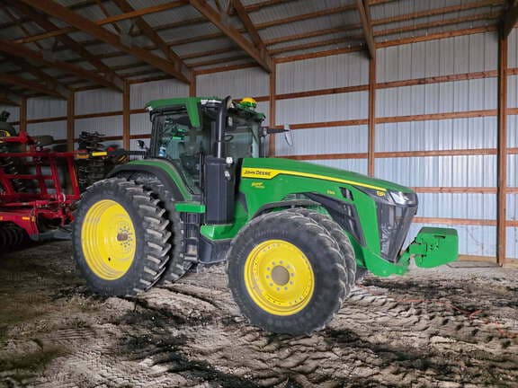 Image of John Deere 8R 230 Primary image