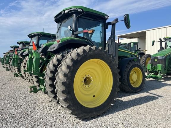 Image of John Deere 8R 250 equipment image 3
