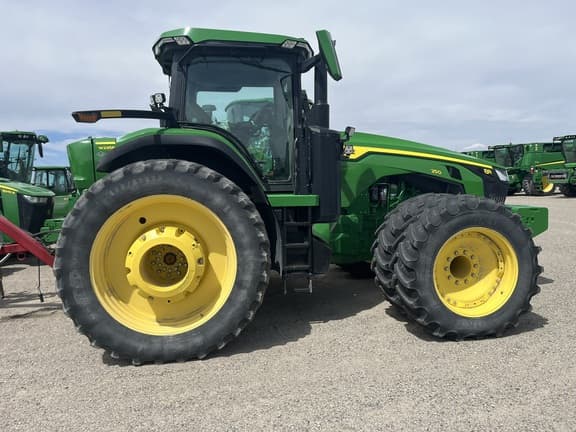 Image of John Deere 8R 250 equipment image 3