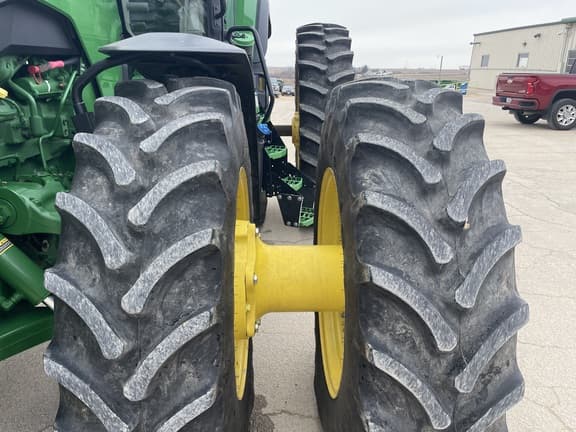 Image of John Deere 8R 280 equipment image 4
