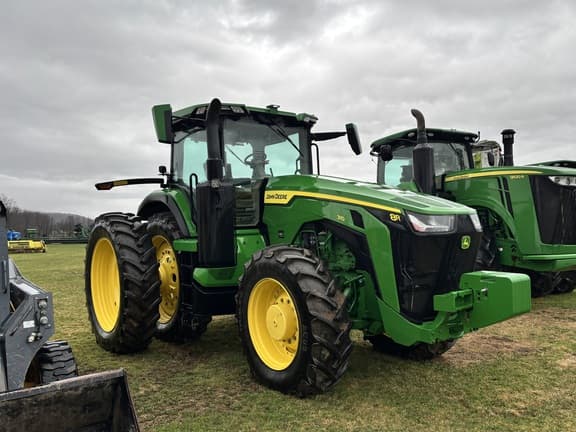 Image of John Deere 8R 310 equipment image 3