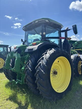 Image of John Deere 8R 310 equipment image 4