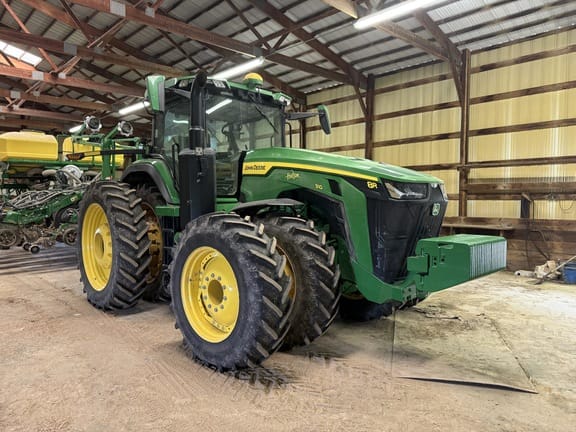 2022 John Deere 8R 310 Equipment Image0