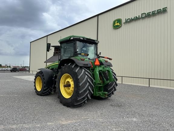 Image of John Deere 8R 310 equipment image 2