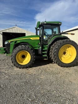 Image of John Deere 8R 310 equipment image 3