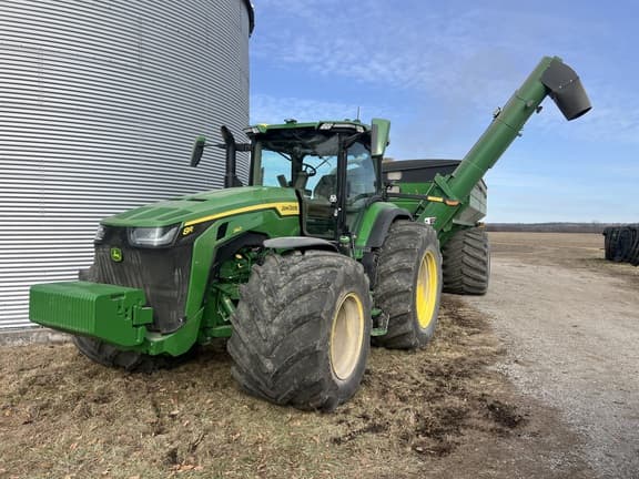 Image of John Deere 8R 340 Primary image