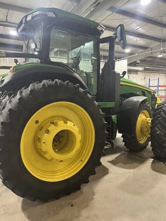 Image of John Deere 8R 340 equipment image 4