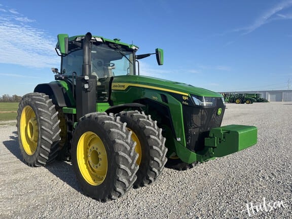 2022 John Deere 8R 340 Equipment Image0