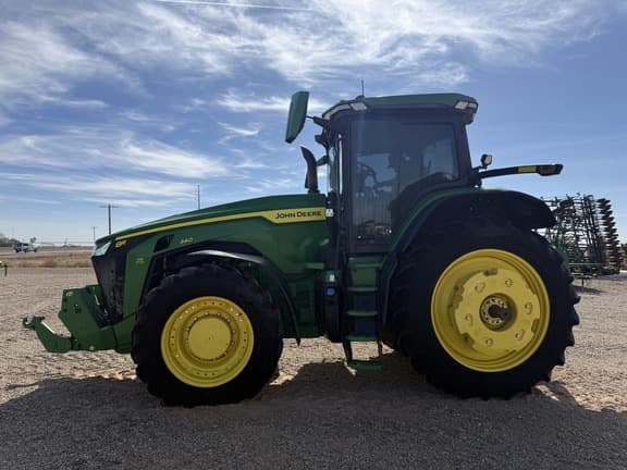 Image of John Deere 8R 340 equipment image 1