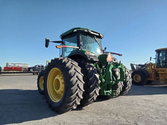 Image of John Deere 8R 340 equipment image 2