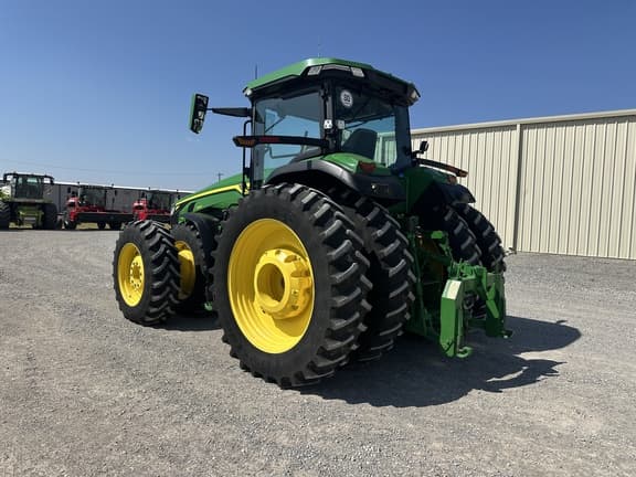 Image of John Deere 8R 340 equipment image 2