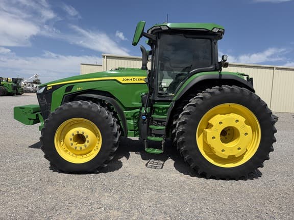 Image of John Deere 8R 340 equipment image 1