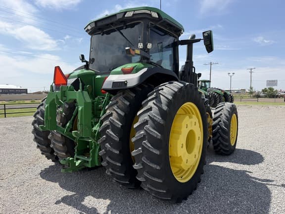 Image of John Deere 8R 340 equipment image 4