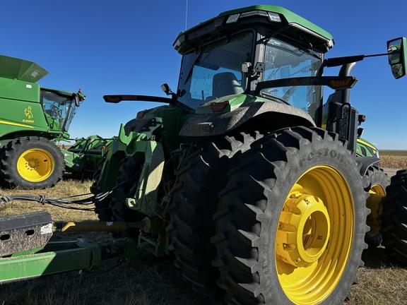 Image of John Deere 8R 370 equipment image 4