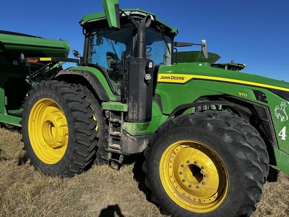 Image of John Deere 8R 370 equipment image 2