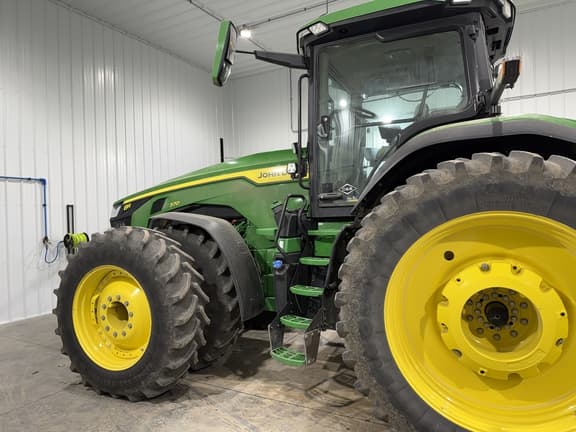 Image of John Deere 8R 370 equipment image 1