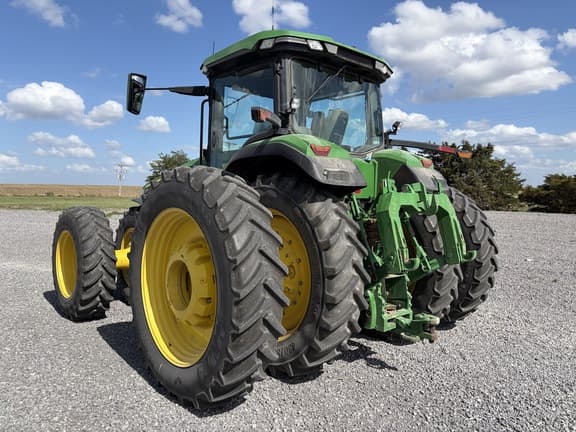Image of John Deere 8R 370 equipment image 2