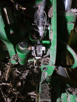 Image of John Deere 8R 370 equipment image 4