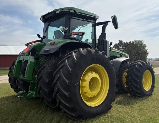 Image of John Deere 8R 370 equipment image 2