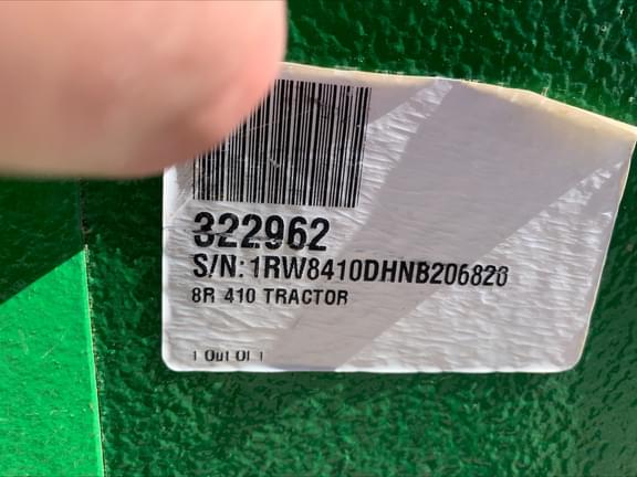 Image of John Deere 8R 410 equipment image 4