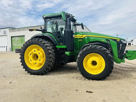 Image of John Deere 8R 410 equipment image 3