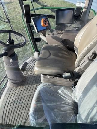 Image of John Deere 9700 equipment image 2