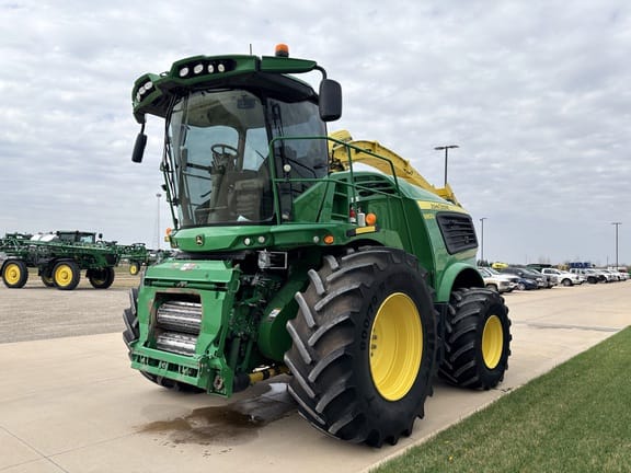 2022 John Deere 9800 Equipment Image0