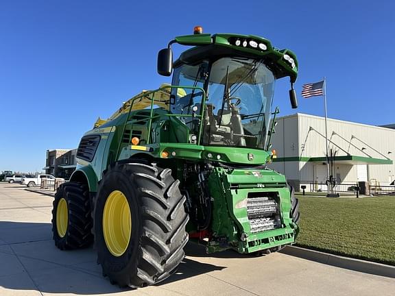 Image of John Deere 9800 equipment image 2