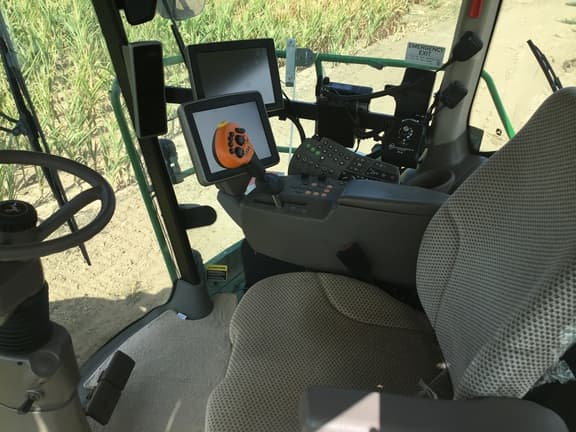 Image of John Deere 9900 equipment image 4