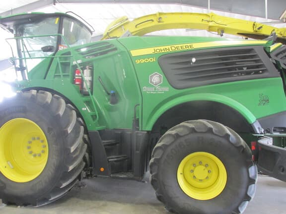 Image of John Deere 9900 Primary image