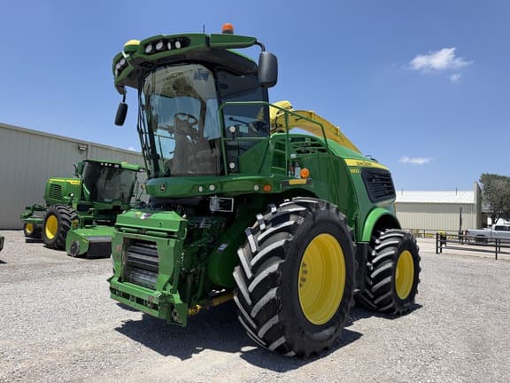 Image of John Deere 9900 Primary image