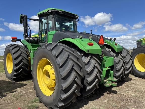 Image of John Deere 9R 390 equipment image 1