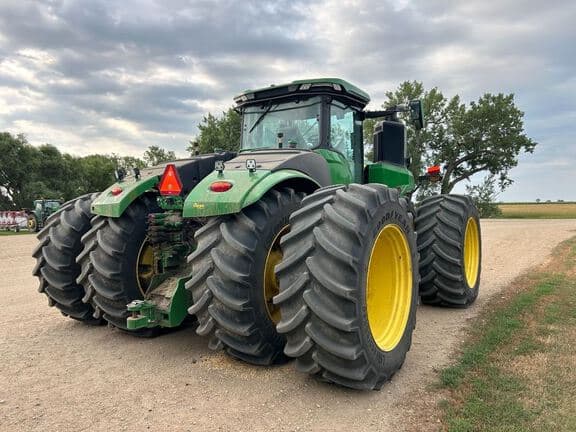 Image of John Deere 9R 590 equipment image 1